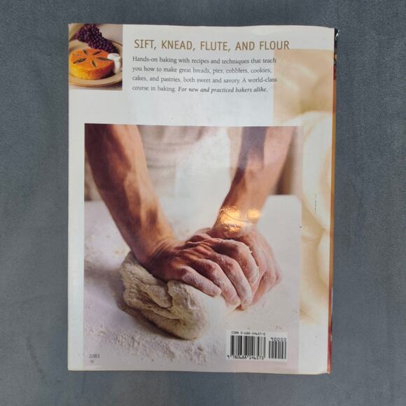 Baking w/ Julia Child Savor the Joys of Baking with Americas Best Bakers - Picture 2 of 8